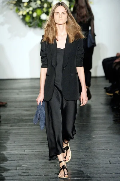 Look 17